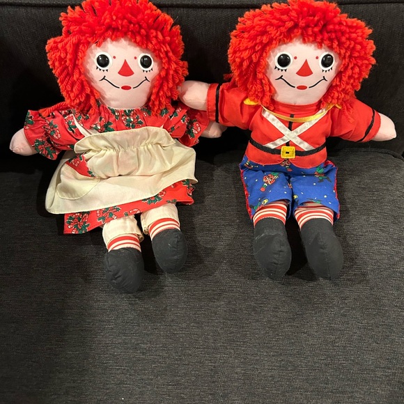 Hasbro Raggedy Ann and Andy collectors edition 12” long. Holiday season edition - Picture 8 of 12